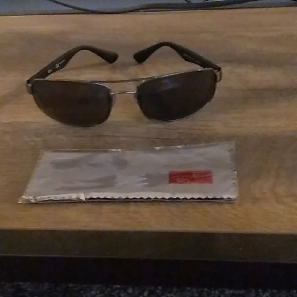 Ray Ban